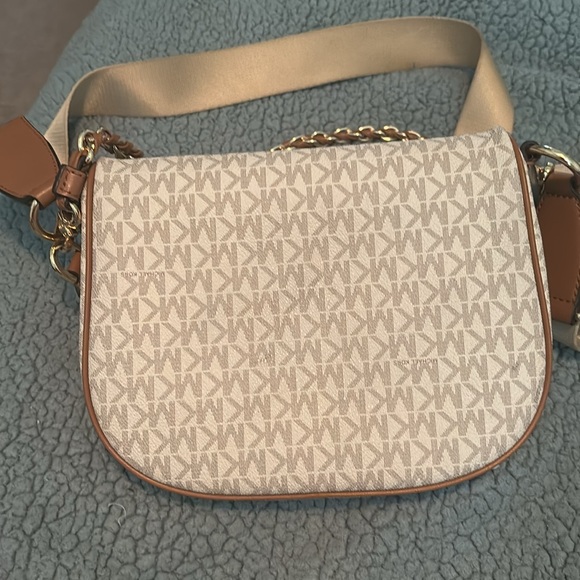 MK fanny bag and wallet set! - Picture 6 of 16